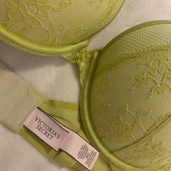 Victorias Secret Very Sexy Padded Demi Bra - Picture 4 of 4